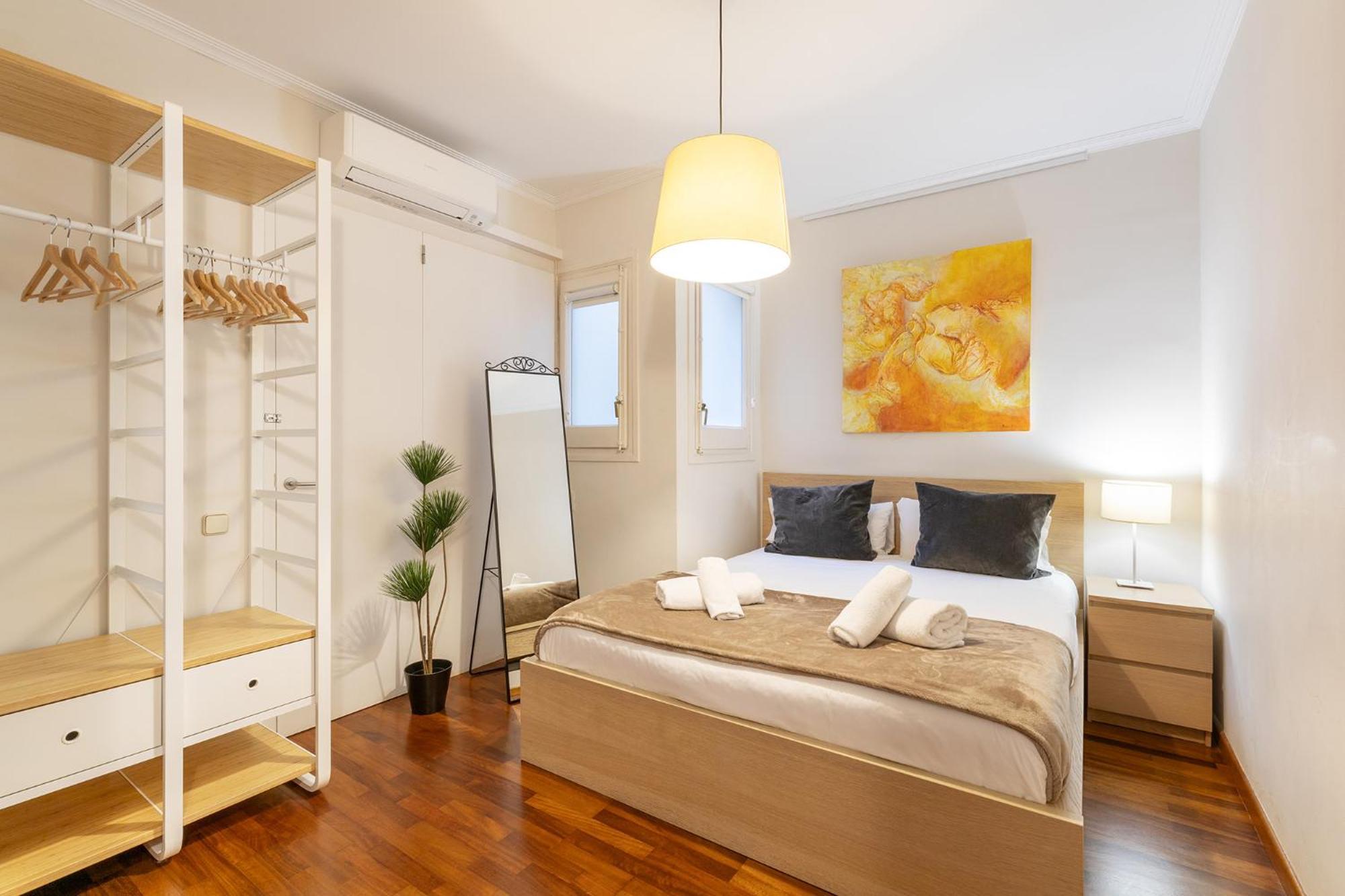 Large & Beautiful Apartment 4Min From Passeig De Gracia バルセロナ エクステリア 写真