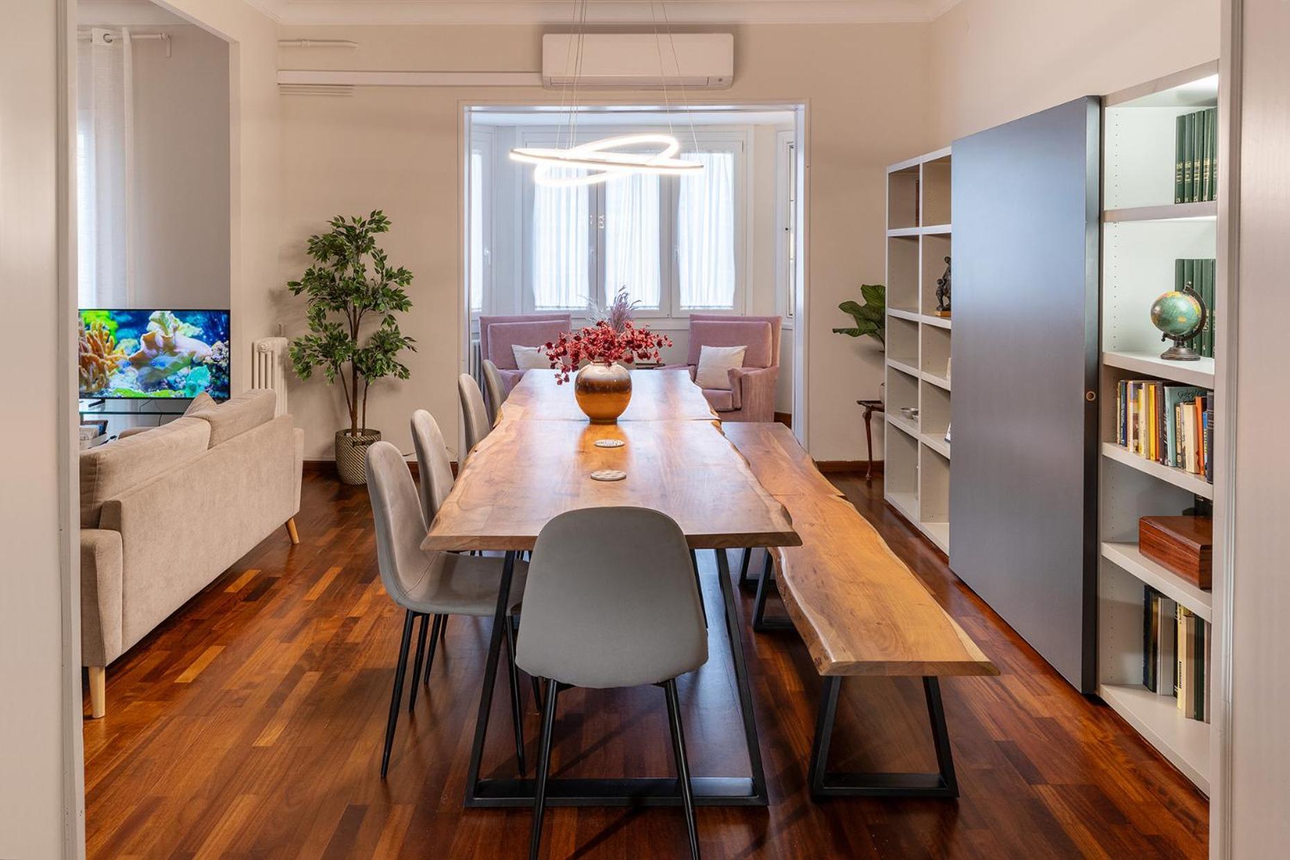 Large & Beautiful Apartment 4Min From Passeig De Gracia バルセロナ エクステリア 写真