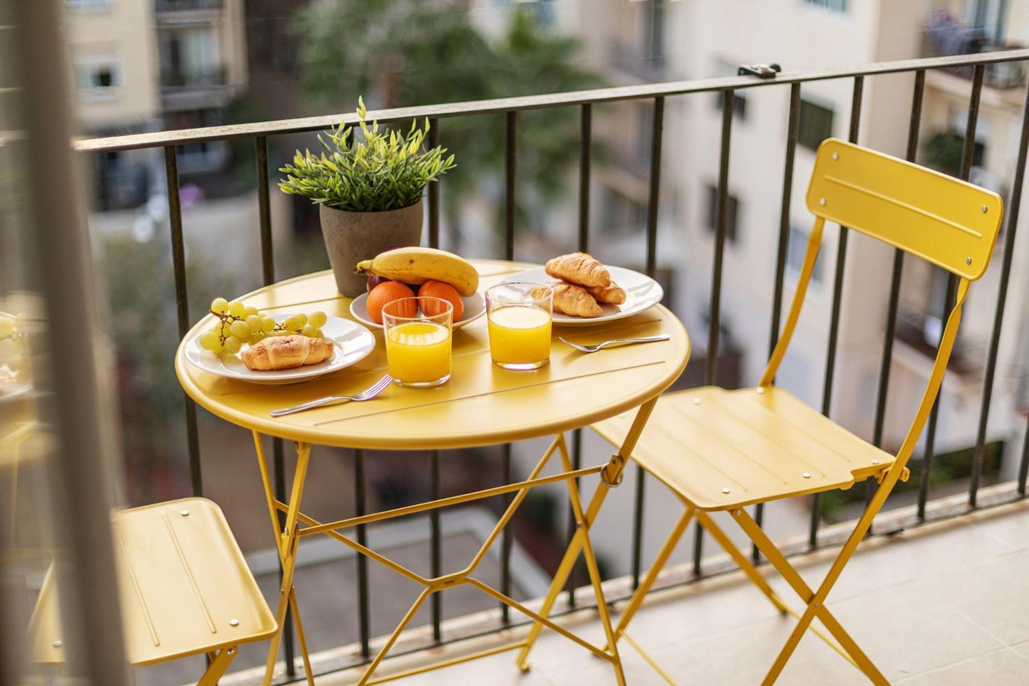 Large & Beautiful Apartment 4Min From Passeig De Gracia バルセロナ エクステリア 写真