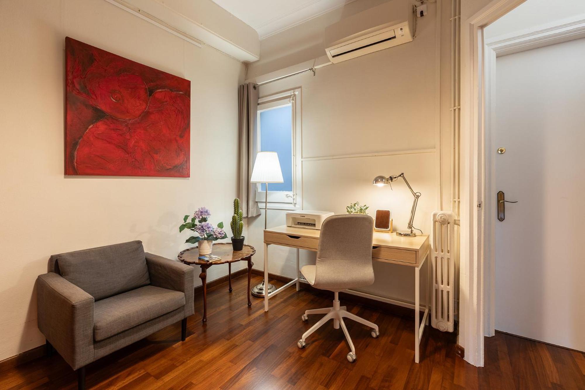 Large & Beautiful Apartment 4Min From Passeig De Gracia バルセロナ エクステリア 写真