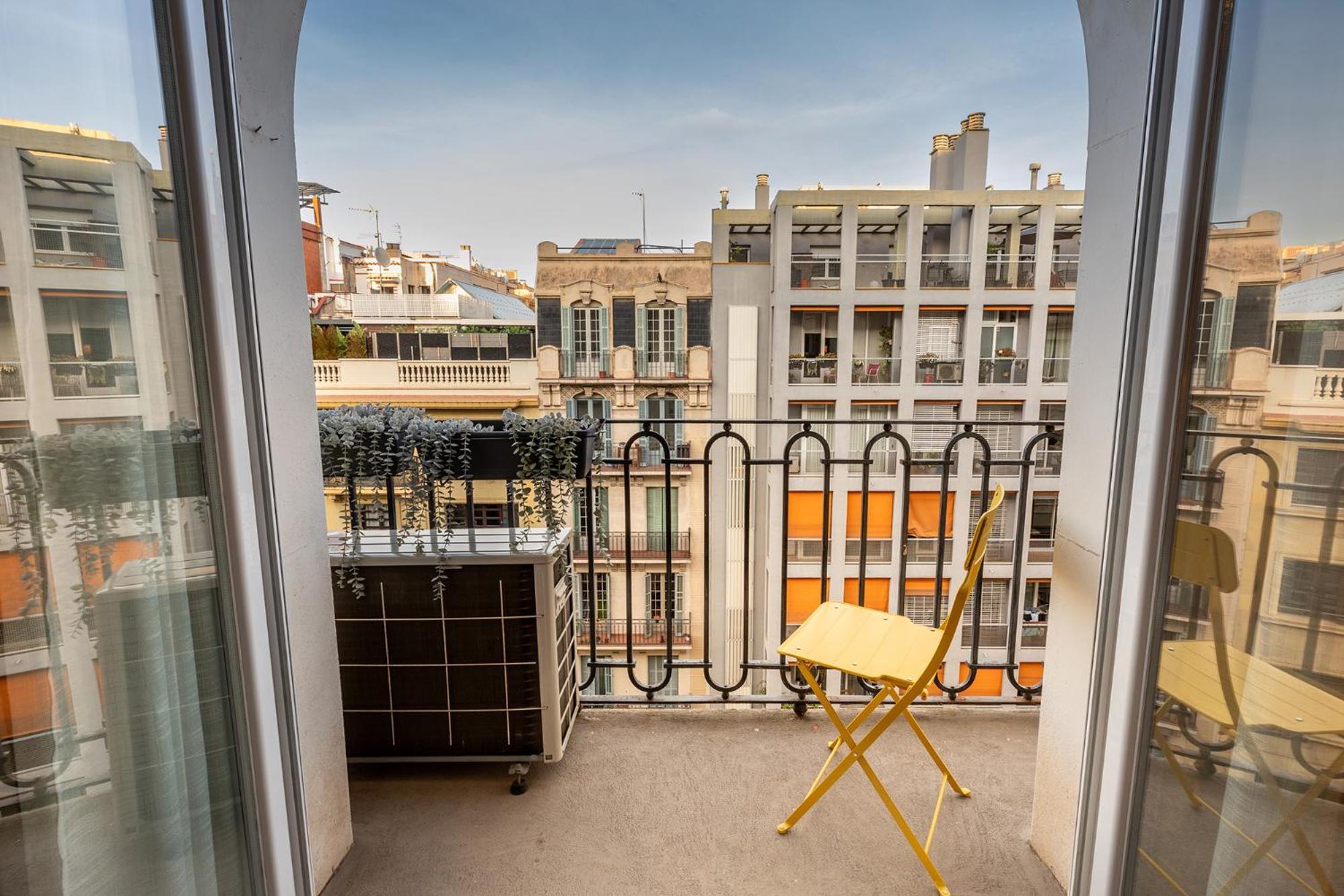 Large & Beautiful Apartment 4Min From Passeig De Gracia バルセロナ エクステリア 写真